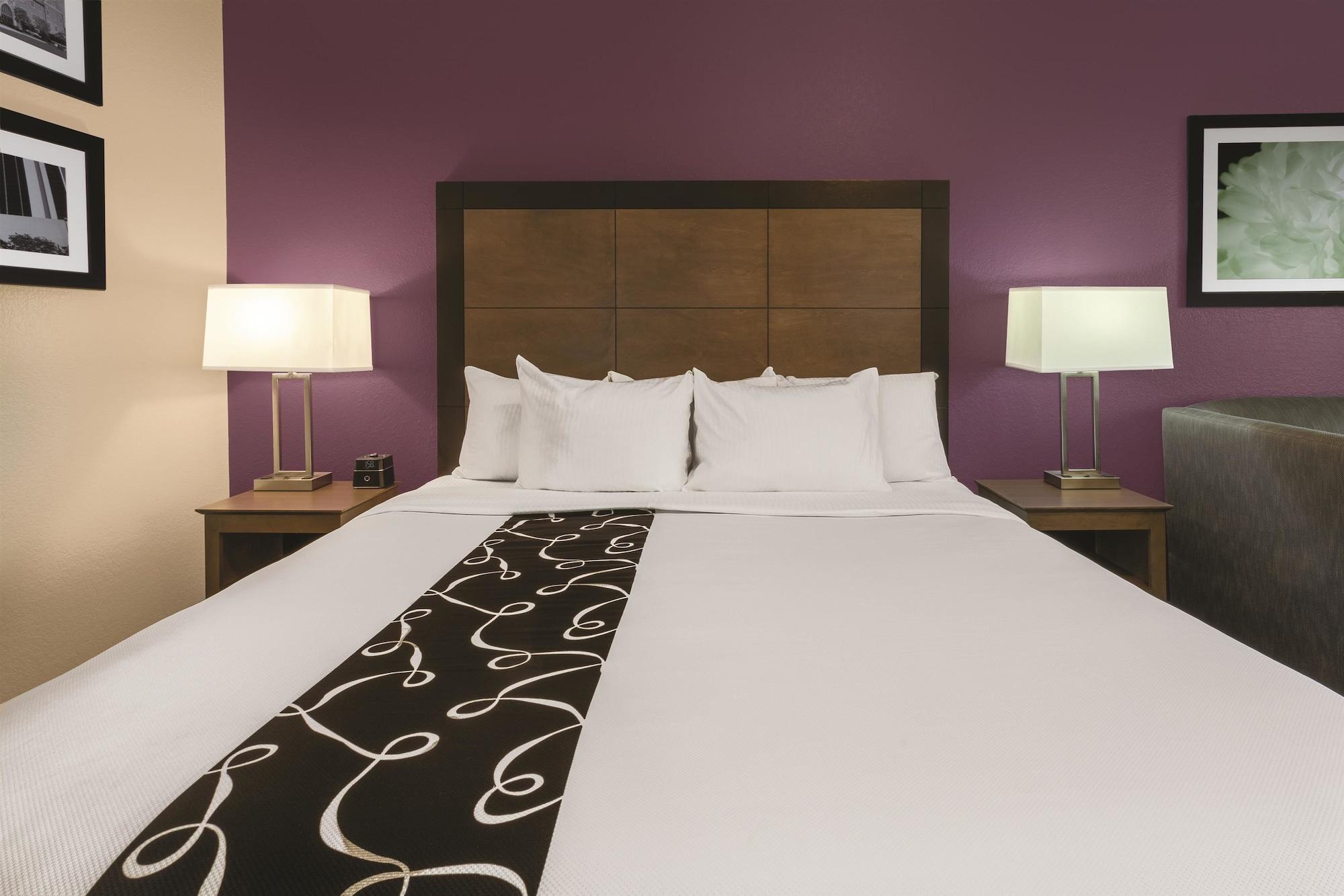 La Quinta Inn And Suites By Wyndham Элкхарт Экстерьер фото