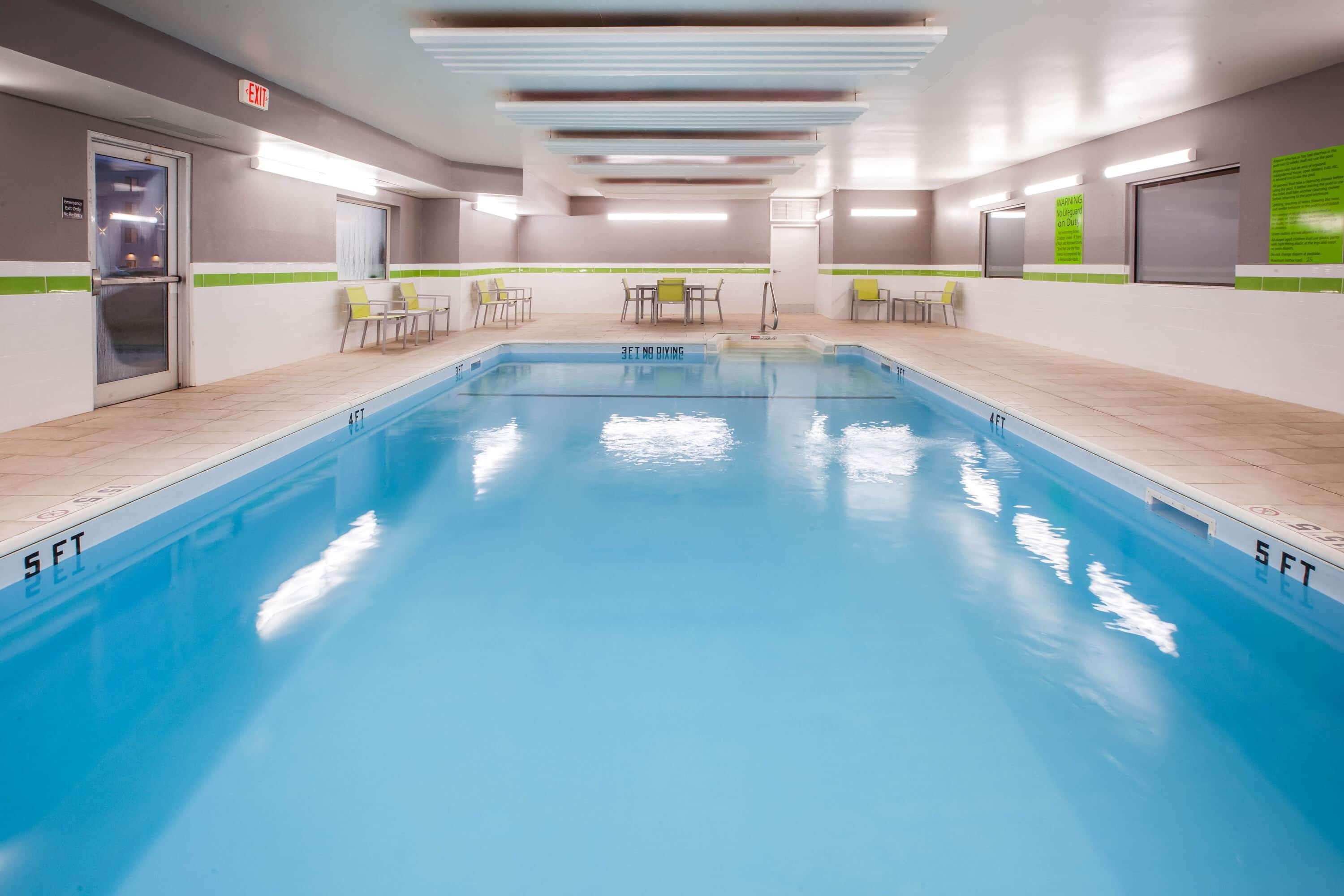 La Quinta Inn And Suites By Wyndham Элкхарт Экстерьер фото