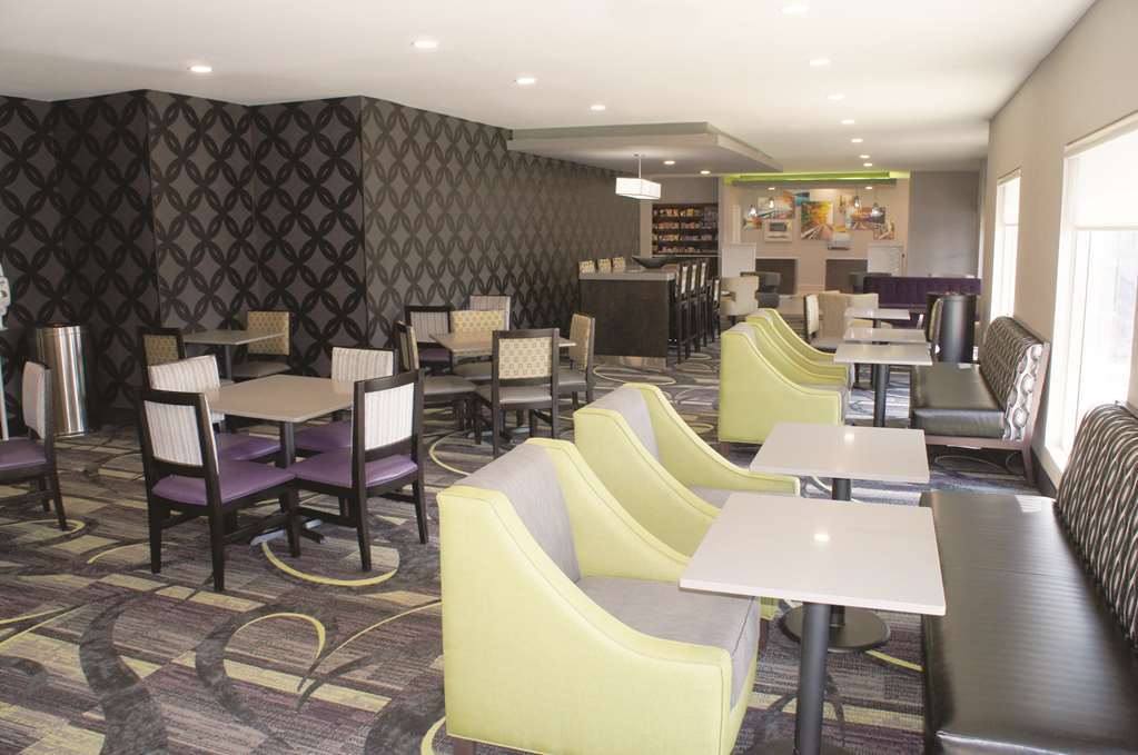 La Quinta Inn And Suites By Wyndham Элкхарт Ресторан фото
